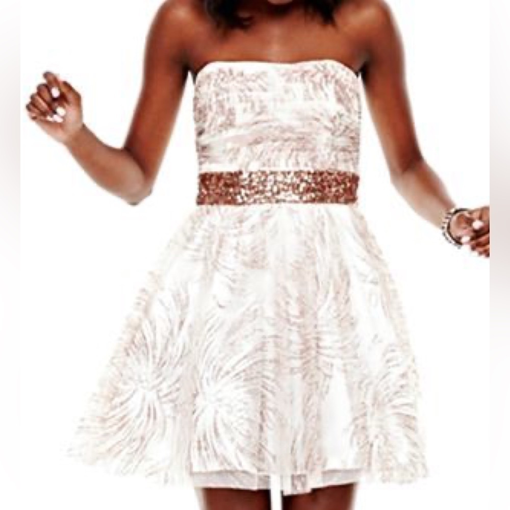 Beautiful Strapless Dress by Masquerade - Juniors Size 11/12